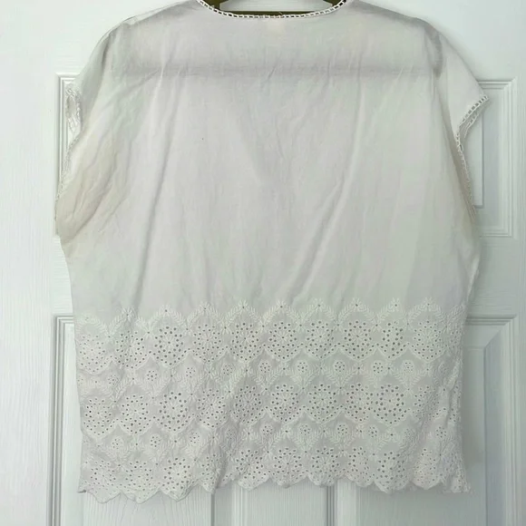 Joie, White, eyelet top.  Size S. - Picture 3 of 4